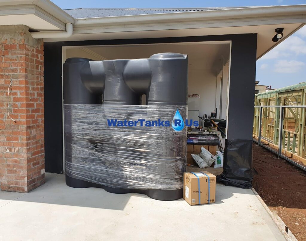 2000L (3) rain water tank